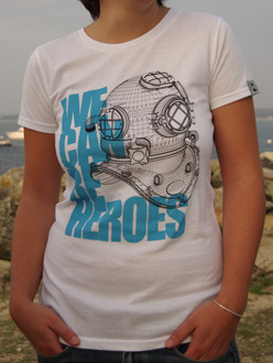 tee-shirt plongée coton bio femme Dykkeren The eco-friendly divewear Fairwear Heroes casque Scaphandrier Piel Kirby Morgan We can be Heroes