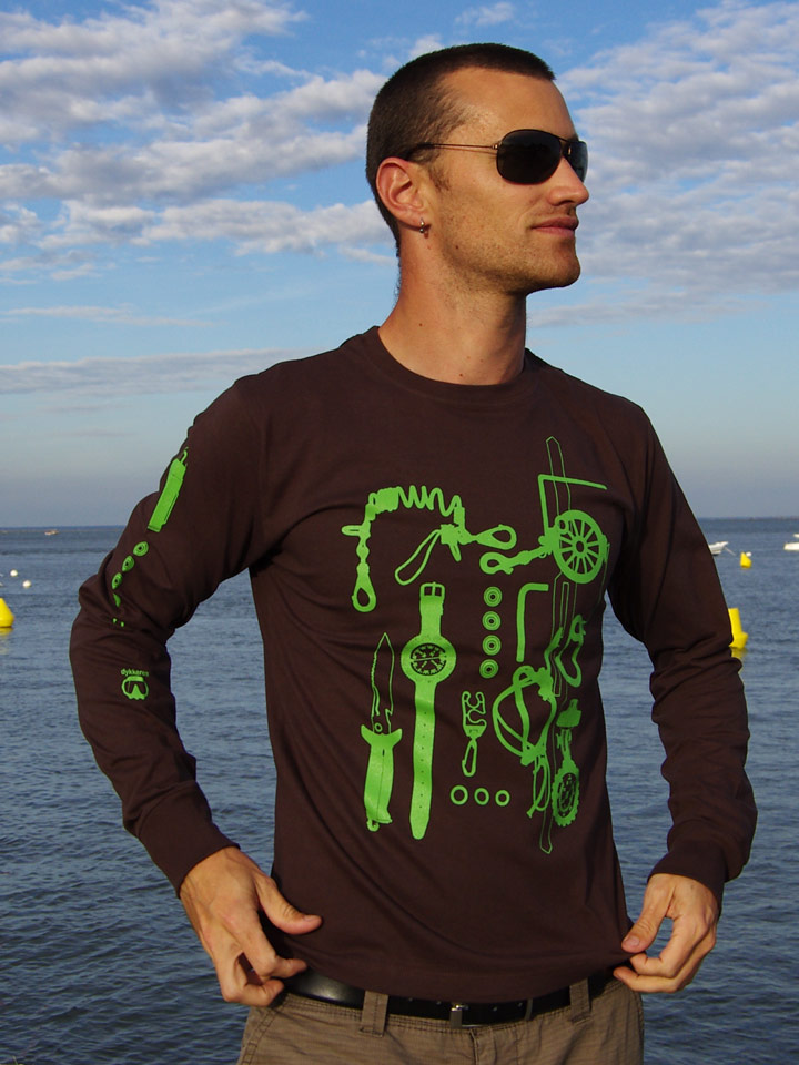 tee-shirt coton bio Dykkeren The Eco-Friendly Divewear Fairwear plongée sous-marine Toolkit matériel de plongée dévidoir manomètre compas